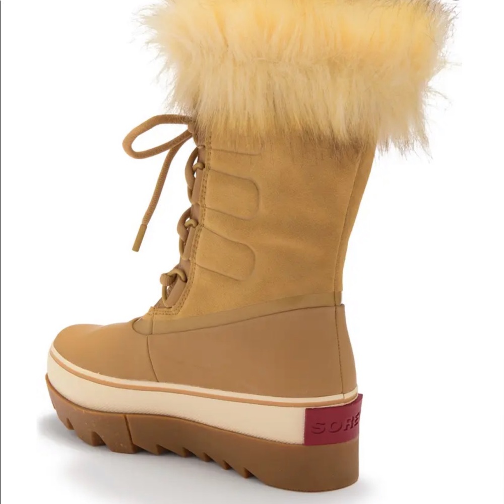 Stylish Tan Fur-Lined Women's Boots - Picture 9 of 10